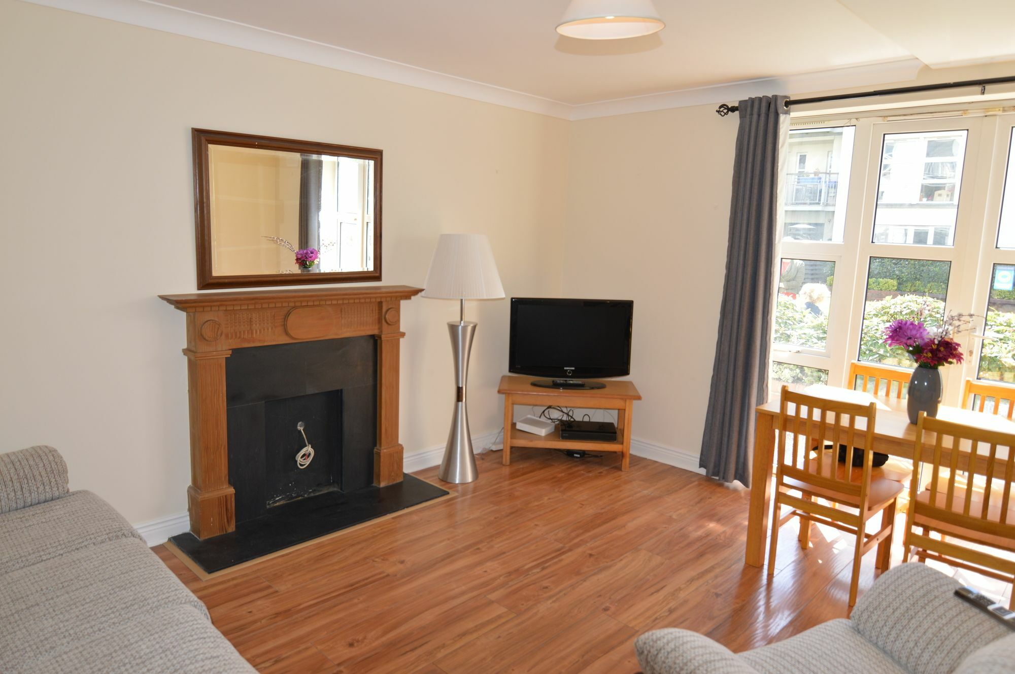 The Windmill Apartment Dublin Bagian luar foto